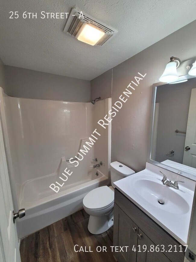 Building Photo - Cozy 2 Bedroom Apartment