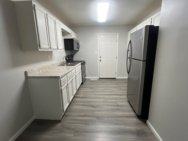 Foto del edificio - 18 Foxboro Cv