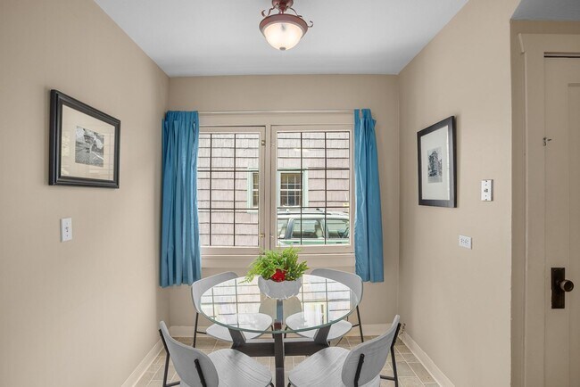 Foto del edificio - 2713 SE Main St