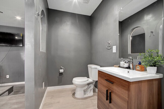 Photo - 1612 Wazee St Apartment