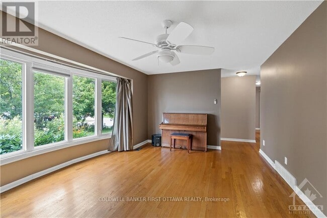 Building Photo - 12 Oakwood Ave