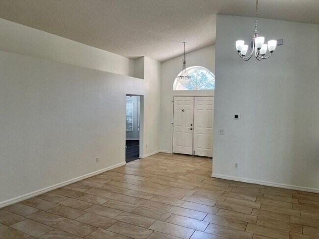 Building Photo - 5721 Rywood Dr