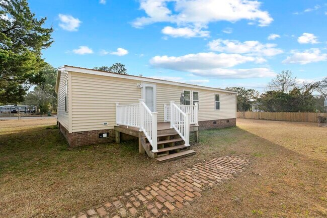 Foto del edificio - 137 Wendy Hill Ln