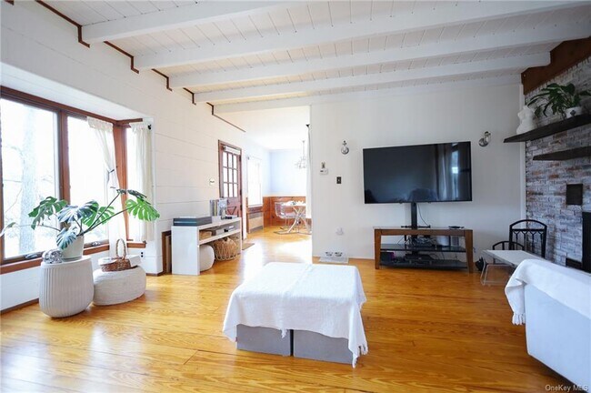 Foto del edificio - 37 Havermill Rd
