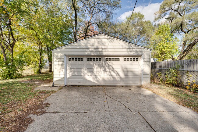 Foto del edificio - 1823 Overdene Ave