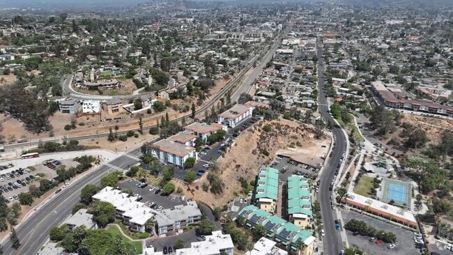  - Chateau Spring Hill Apartments