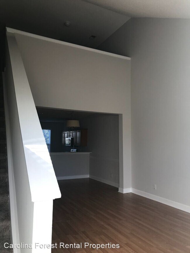 Building Photo - 1005 Balmore Dr