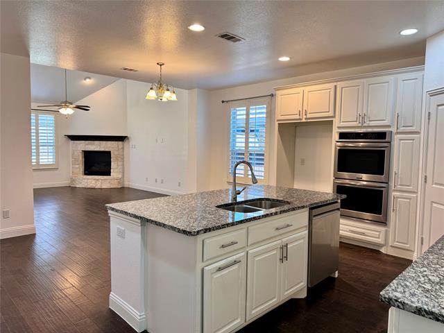 Foto del edificio - 16005 Canyon Ridge