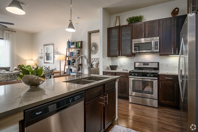 Building Photo - Lease Today & Receive 1 Month Free Rent!