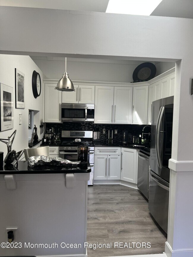 Building Photo - 155 Rachel Ct