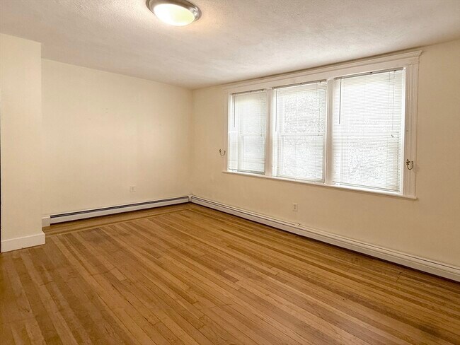 Foto del edificio - 38 Ransom Rd