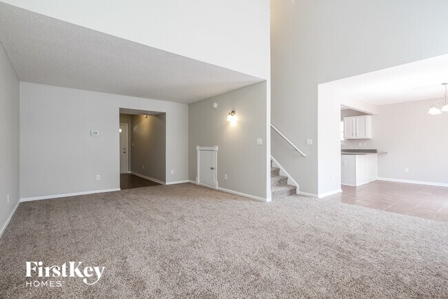 Foto del edificio - 8116 Maple Stream Ln