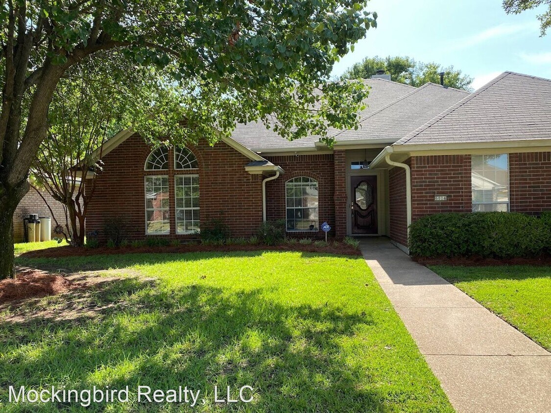 Primary Photo - 3 br, 2 bath House - 6014 Sandalwood Dr