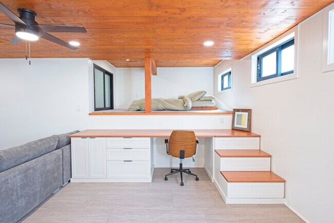 Foto del edificio - 2828 Dow St