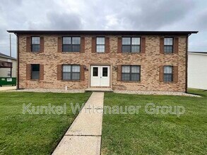 Building Photo - 921 Georgetowne Dr