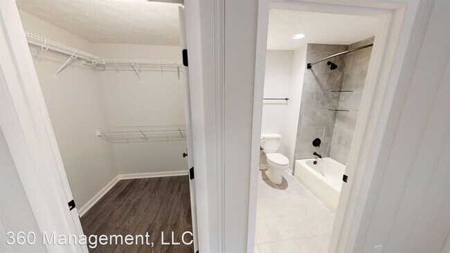 Building Photo - 4 br, 4.5 bath House - 538 Hudson Terrace