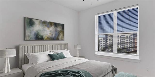 Foto del edificio - 1100 N Zang Blvd