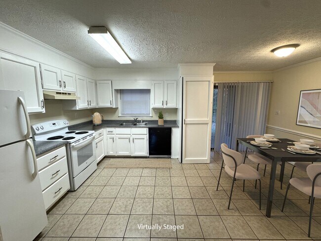 Foto del edificio - 107 Barrington Dr