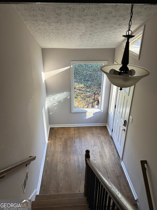 Foto del edificio - 2400 Salem Dr