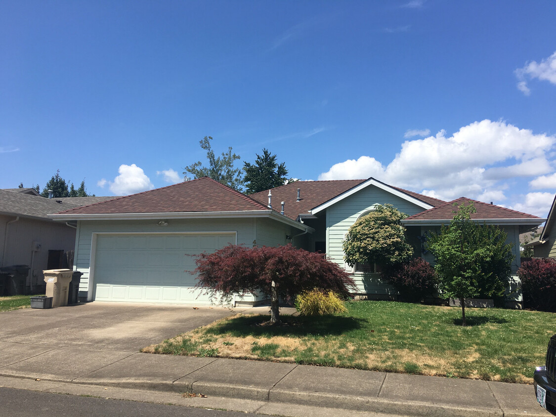 Foto principal - Fantastic Home In SW Corvallis with Landsc...