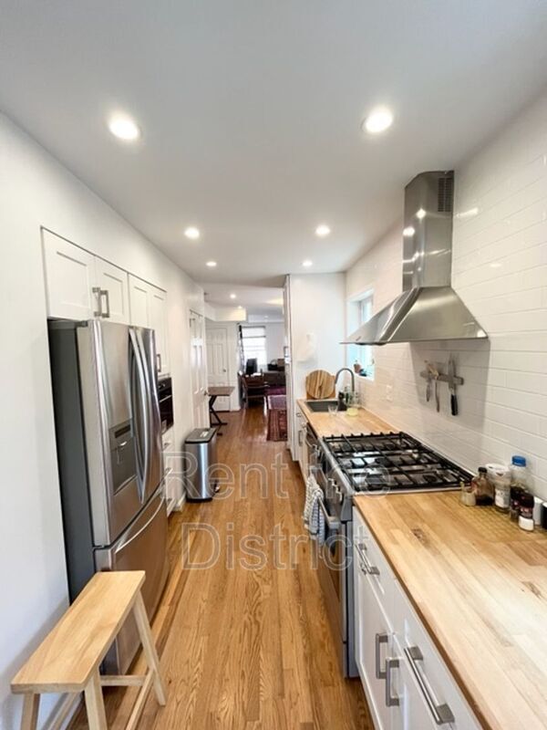Foto del edificio - 2508 East Pl NW