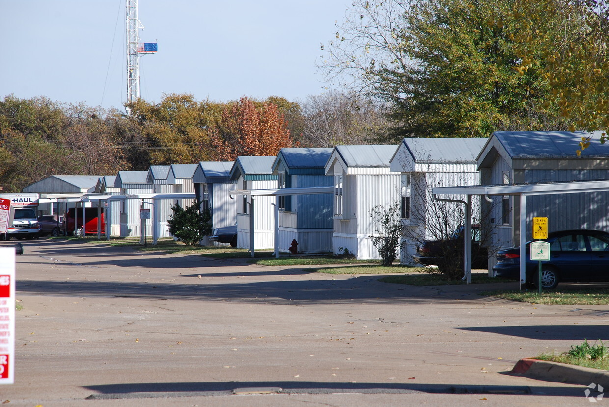 Property Photo - Summer Lake Mobile Home Park