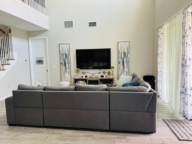 Building Photo - 3925 Carrick Bend Dr