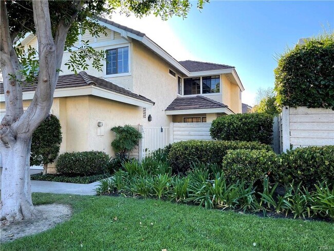 Building Photo - 3 Rushingwind, Irvine, CA 92614 - 3 BR 2.5...