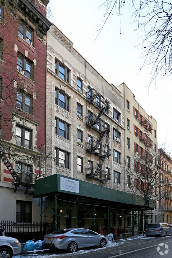 Foto del edificio - 214 W 20th St