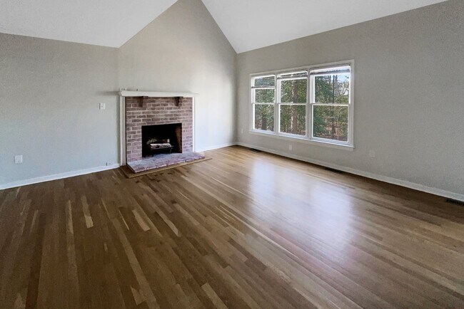 Building Photo - 5614 Chatmoss Rd