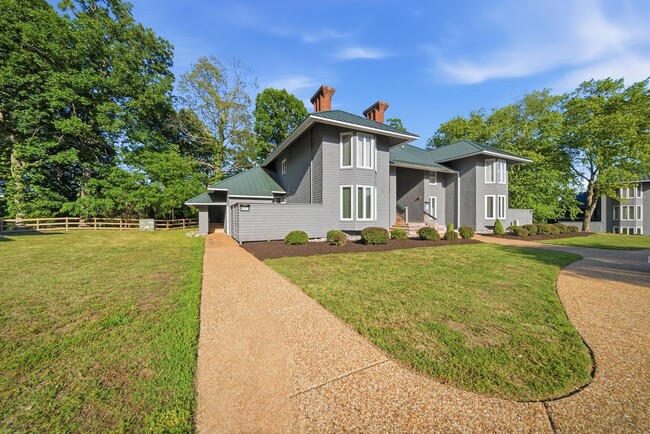 Photo - Resort Style Living - KINGSMILL (Graves Ordinary) Apartment