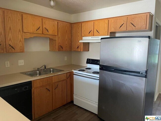 Building Photo - 4300 Deek Dr