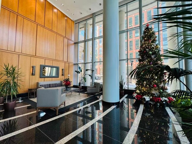 Foto del edificio - 345 N La Salle Dr