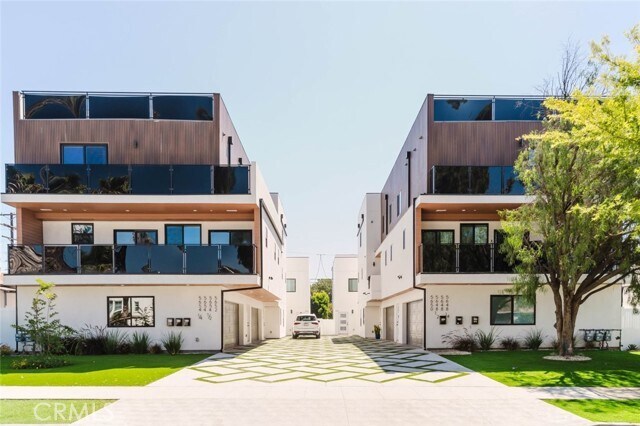 Foto del edificio - 5648 Cartwright Ave