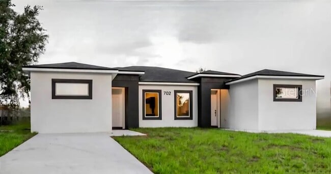 Building Photo - 702 Bluebill Pl