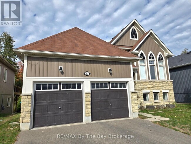 Building Photo - 93 Allegra Dr