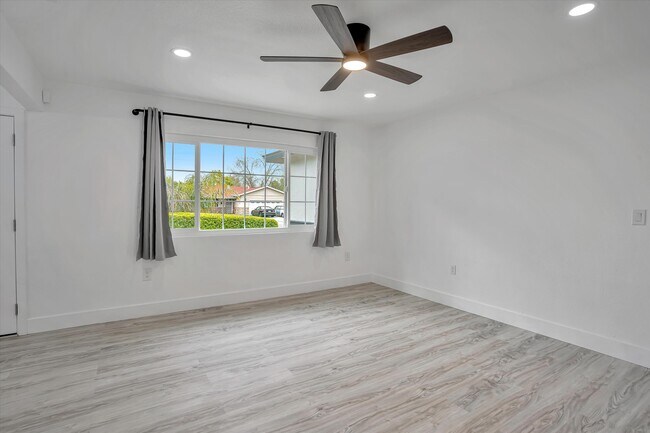 Foto del edificio - 155 Fairbanks Ave
