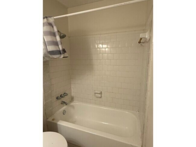 Building Photo - 3354 La Leyenda Ct