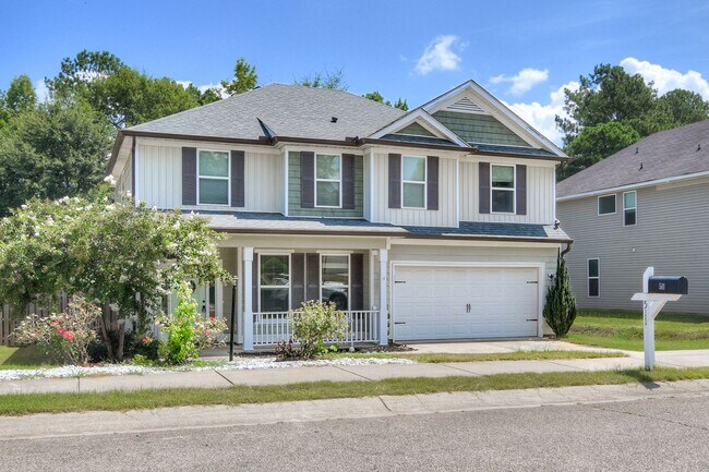 Building Photo - Beautiful 4 Bedroom in Great Neighborhood!