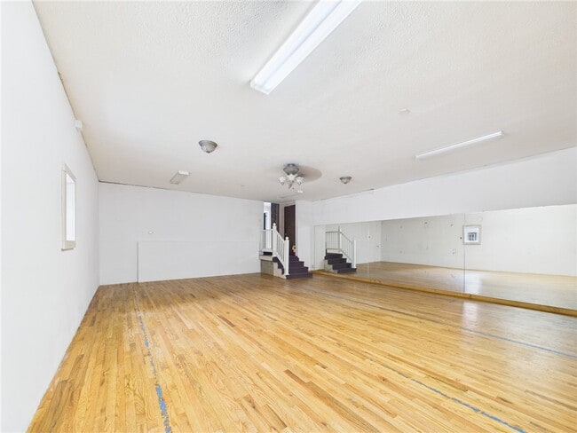 Building Photo - 40 E Genesee St