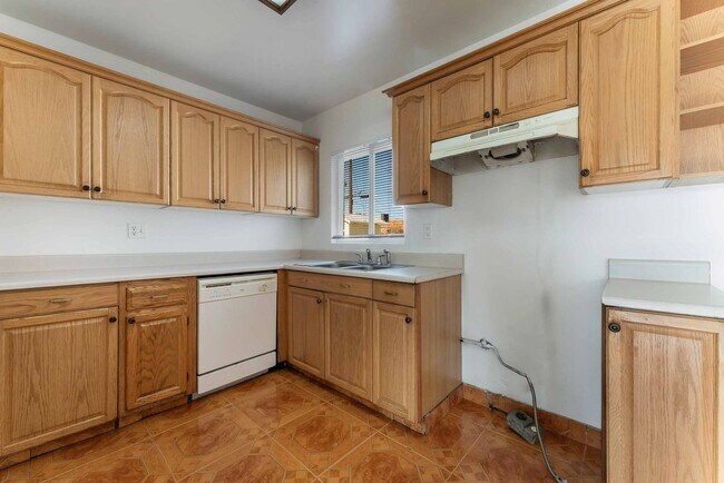 Foto del edificio - Charming 3-Bedroom Home with Pool!