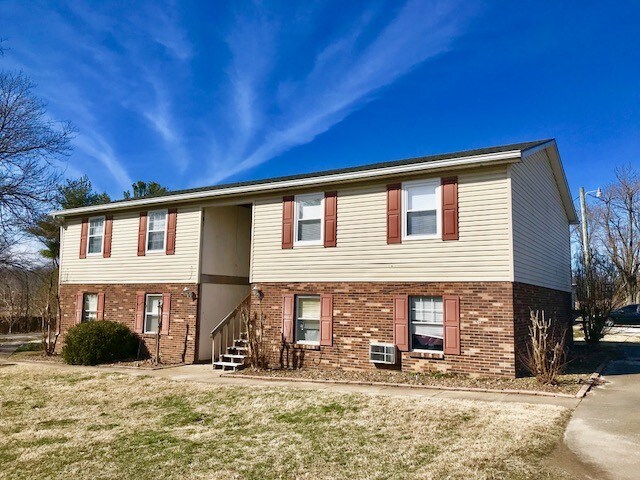 Primary Photo - 6515 Uebelhack Rd