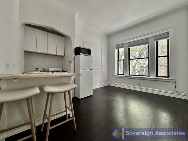 Building Photo - 1 bedroom in New York NY 10003