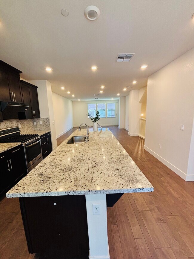 Foto del edificio - 3936 Scottfield St