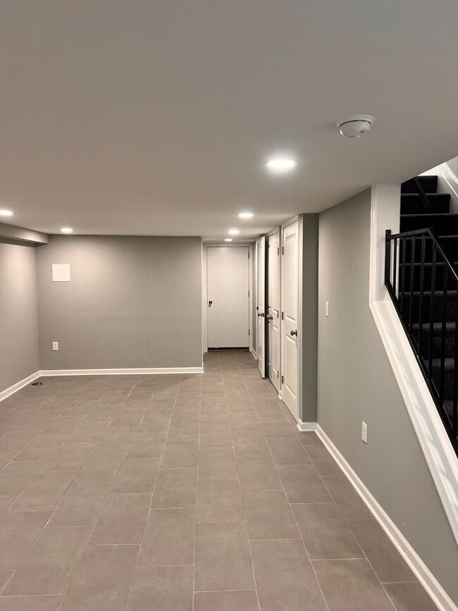 Foto del edificio - ** 3 BEDROOM TOWNHOME AVAILABLE**