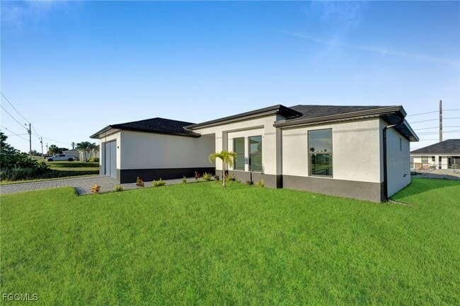 Foto del edificio - 1908 NW 24th Ave