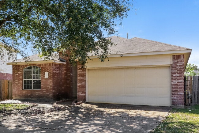 Building Photo - 5915 Ranch Riata Ct