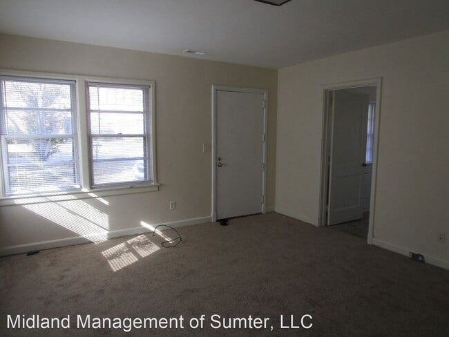 Building Photo - 2 br, 1 bath House - 7-A Mood Avenue