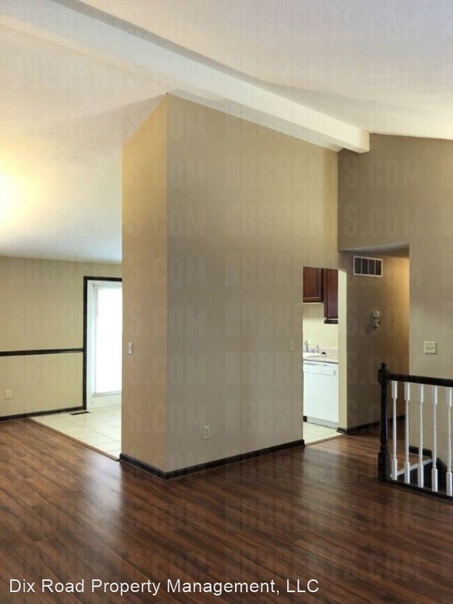 Building Photo - 3 br, 2.5 bath House - 8121 Barret Road,