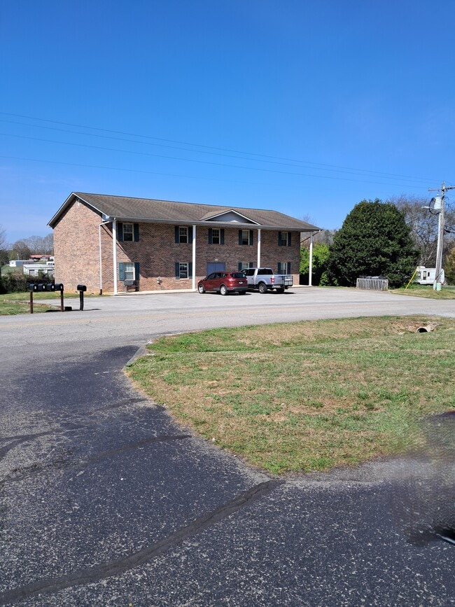 Building Photo - 650 Old Tellico Hwy N